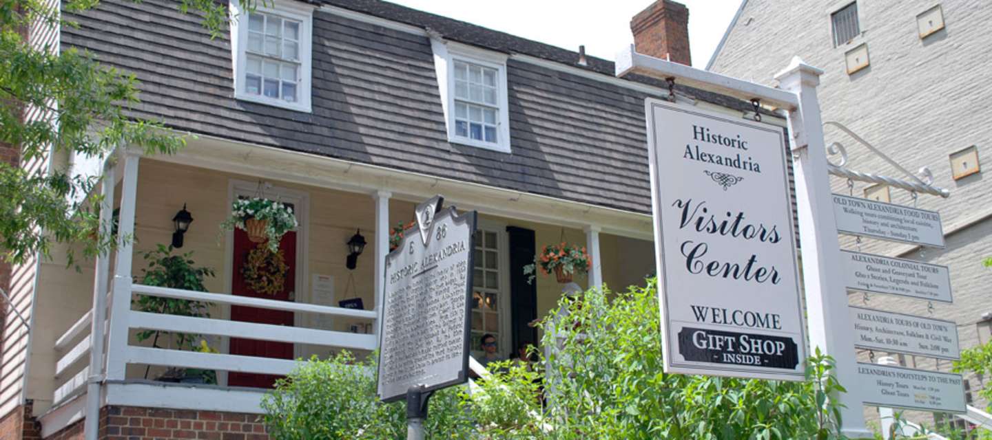 Alexandria Visitors Center at Ramsay House Alexandria, Virginia